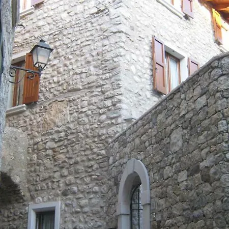 Rustico Sul Lago Di Garda - Le Ortensie Assenza di Brenzone